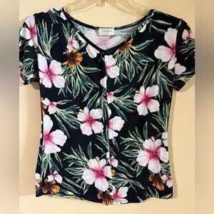 Free Kisses Black Floral V-Neck Short Sleeve Top with Pink & Green Print xl